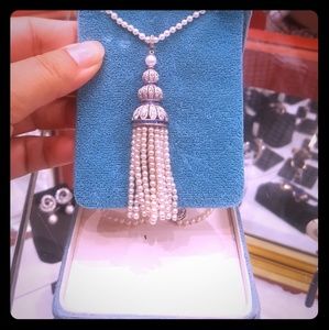 Beautiful Art deco necklace pearls and diamonds